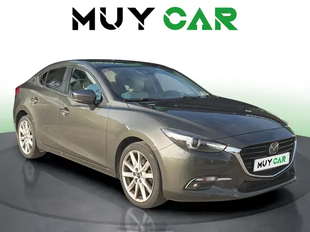 Mazda 3 SS 2.2 Luxury Safety+Cuero blanco+Nav. 110kW