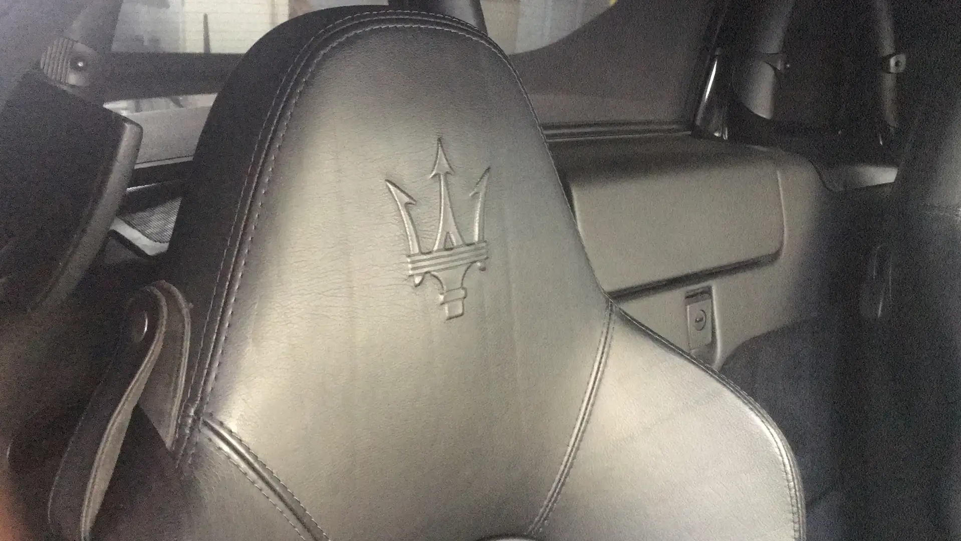 Maserati GranSport Spyder Schwarz - 2