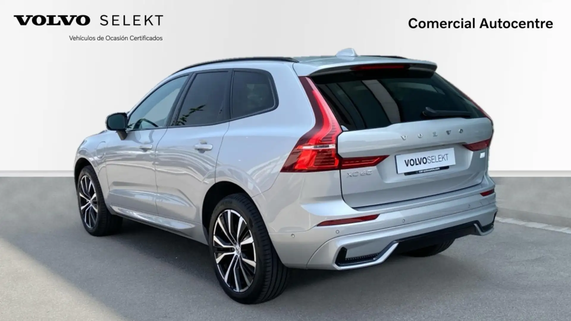 Volvo XC60 2.0 T6 RECHARGE ULTIMATE DARK AUTO 4WD 350 5P - 2