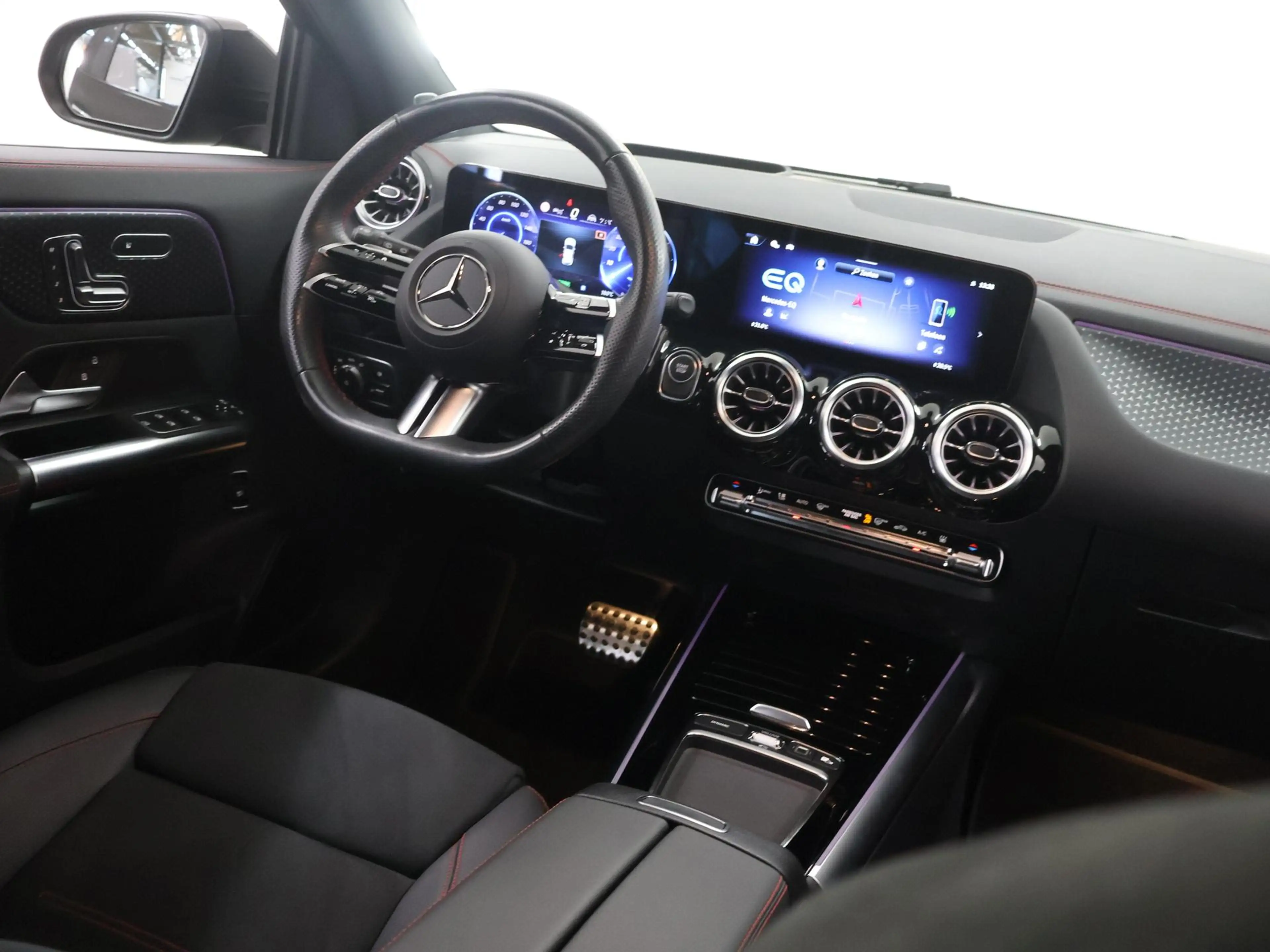 Mercedes-Benz EQA 250 250+ Business Solution AMG 71 kWh | Night | 20" M — photo 9