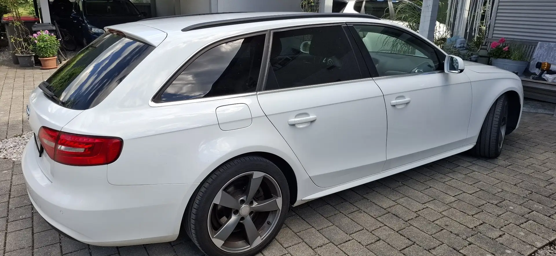 Audi A4 Avant 2,0 TDI DPF - 2