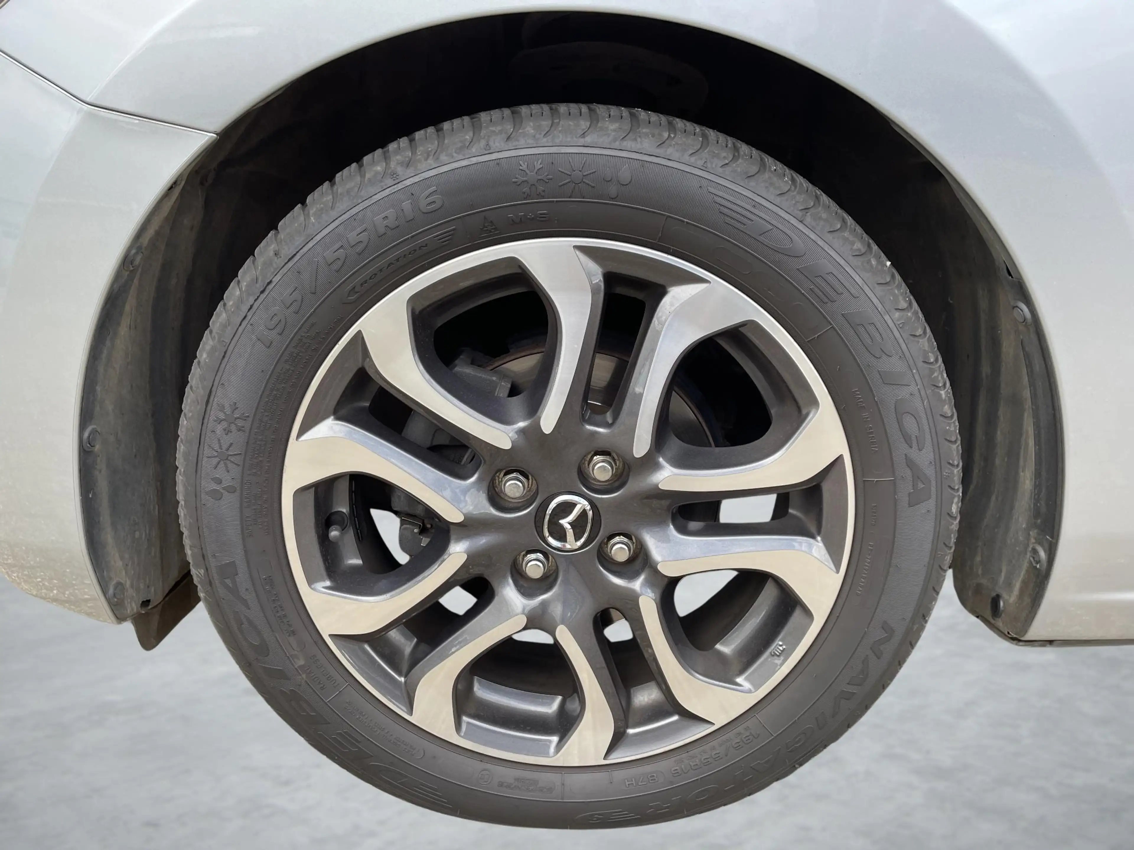 Mazda 2 1.5 Skyactiv-G Skylease+ , Trekhaak, Clima, Cruise — photo 6