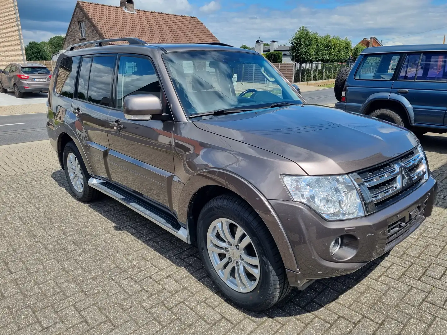 Mitsubishi Pajero Pajero 3.2 DI-D Automatik Instyle Bronz - 2