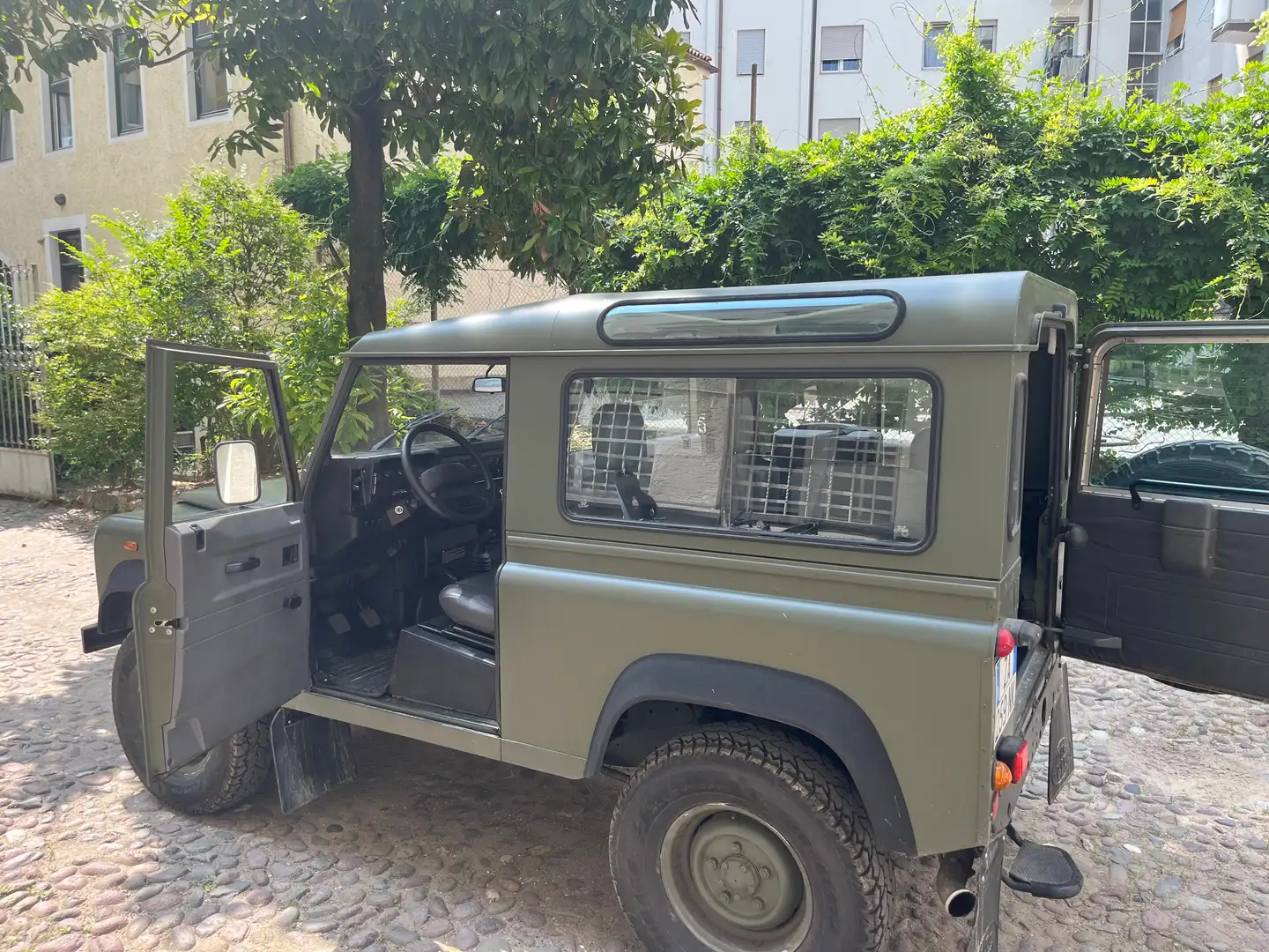 Land Rover Defender Defender 90 2.5 td5 E SW Verde - 2