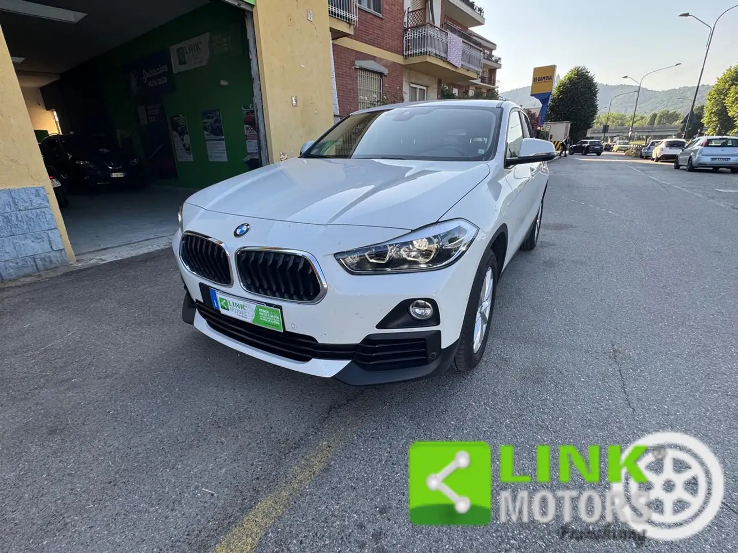BMW X2 sDrive18i Sport-X Tetto apribile/Panoramico Blanc - 2