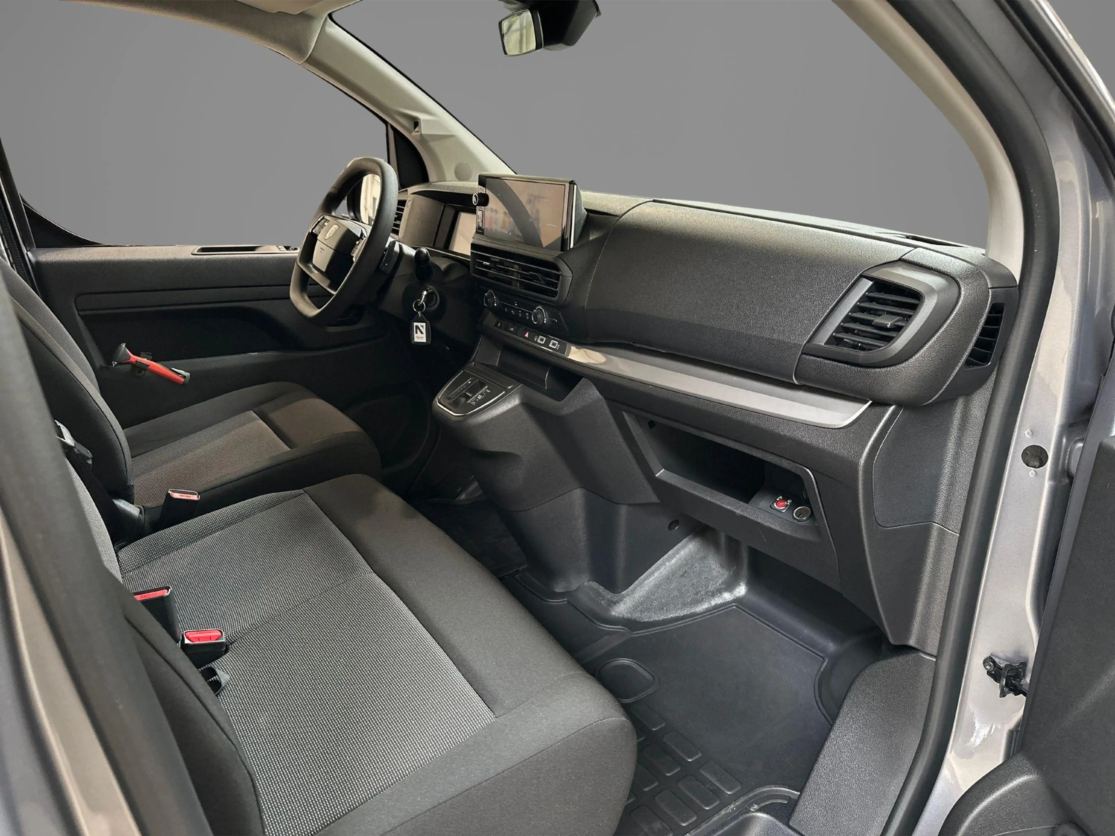 Peugeot e-Expert EV L2 75 kWh | Demo | Navigatie | Houten afwerking — photo 11