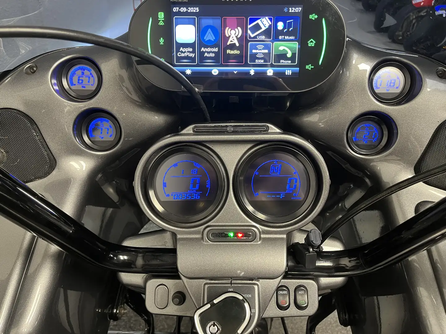 Harley-Davidson Road Glide HARLEYDAVIDSON CUSTOM FLTRX Czarny - 2