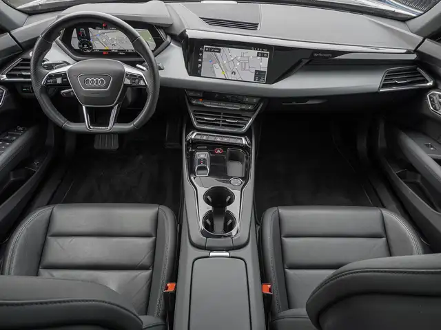 Audi e-tron GT view 10