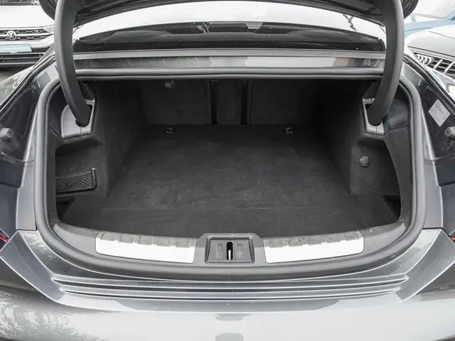Audi e-tron GT view 17