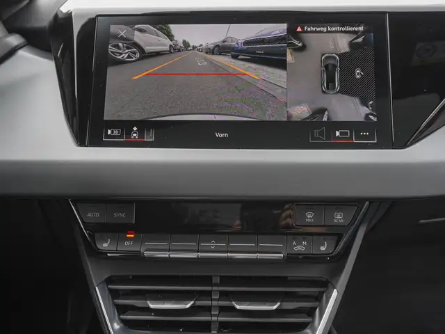 Audi e-tron GT view 13