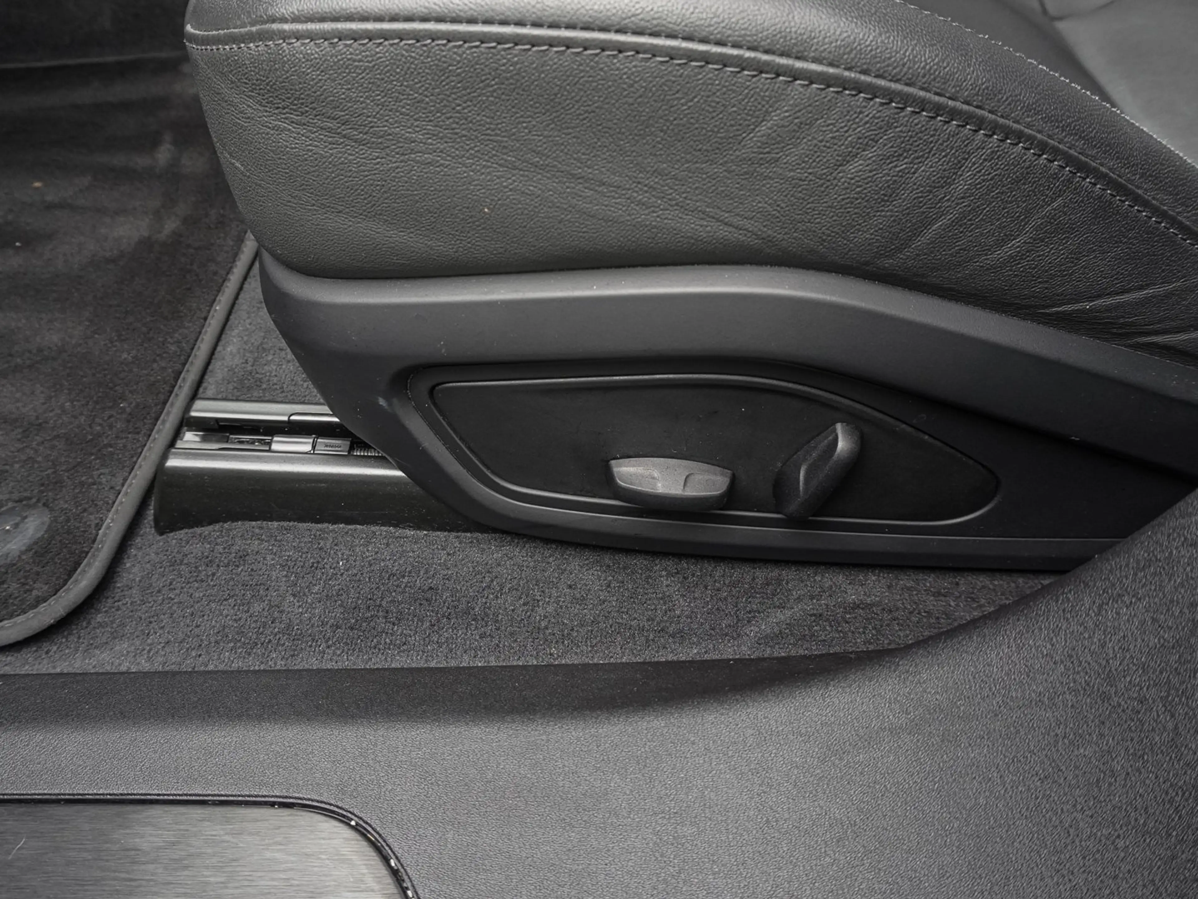Audi e-tron GT quattro HEAD-UP B&O 360-KAMERA PANO — photo 15