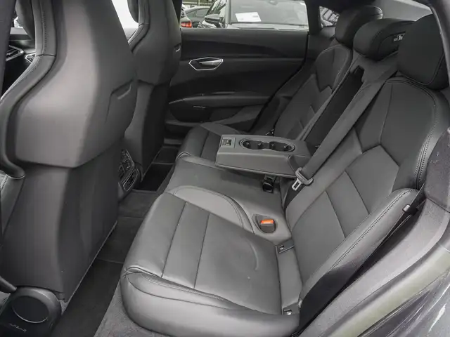 Audi e-tron GT view 16