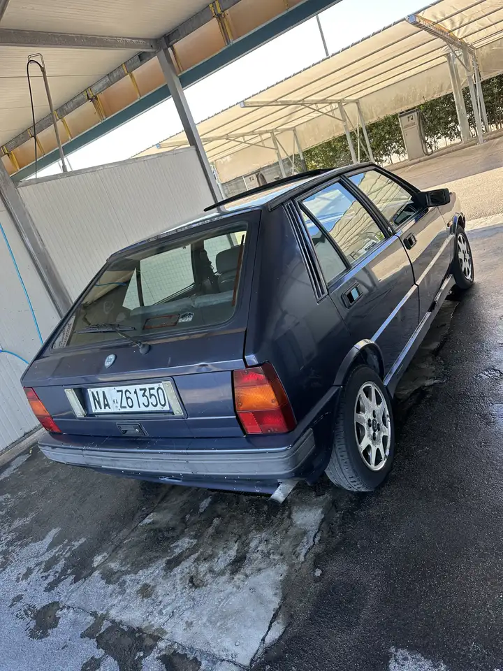 Lancia Delta 1.5 LX, foto 6