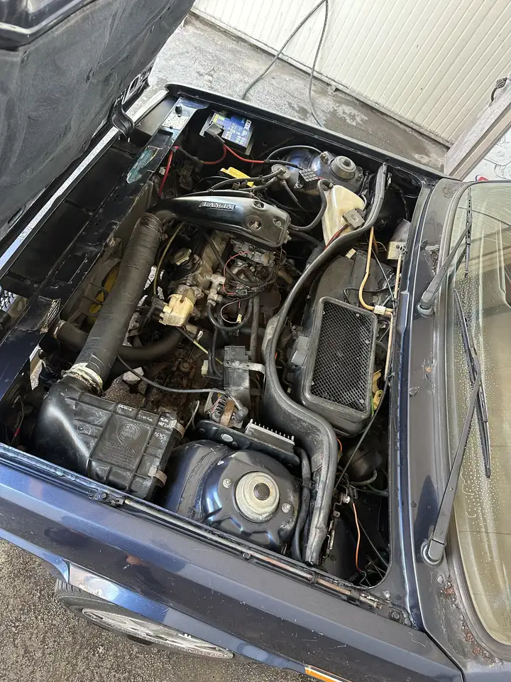 Lancia Delta 1.5 LX, foto 4