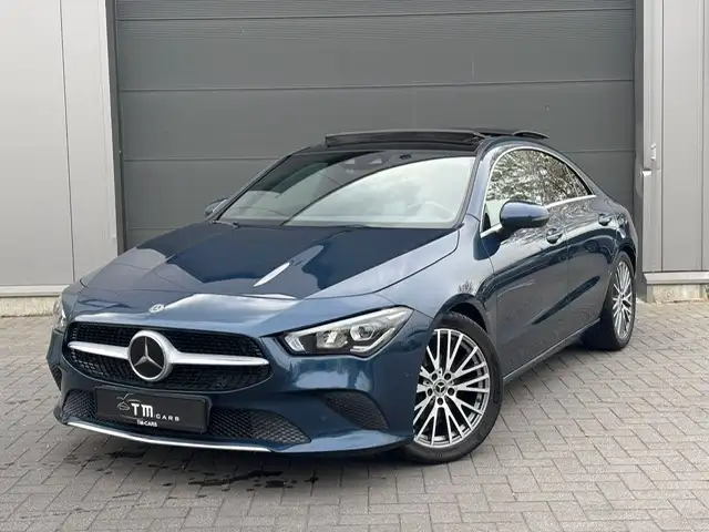Mercedes-Benz CLA 180 Pano dak/automaat/camera/navigatie/adaptieve cruise controle