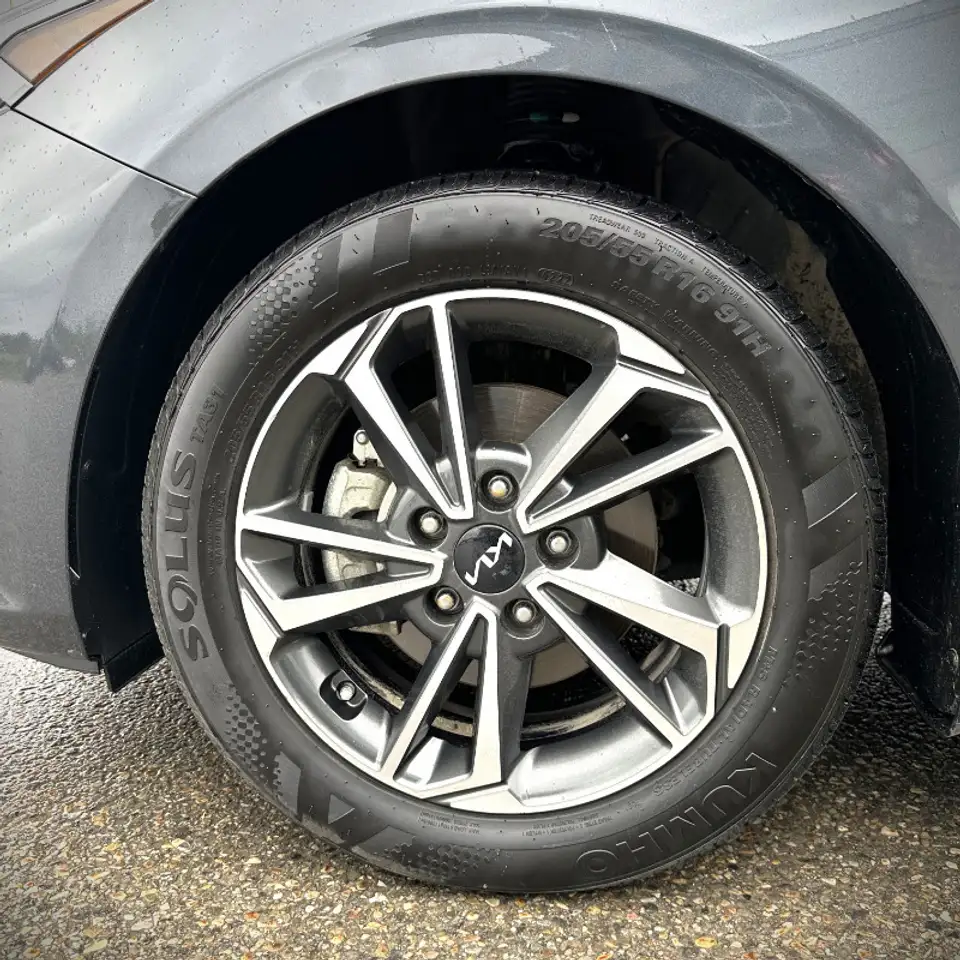 Kia Forte снимка Kia Forte