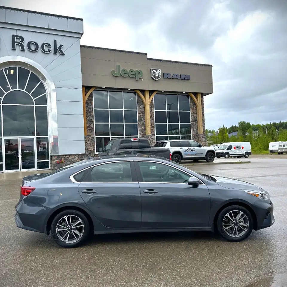 Kia Forte снимка Kia Forte