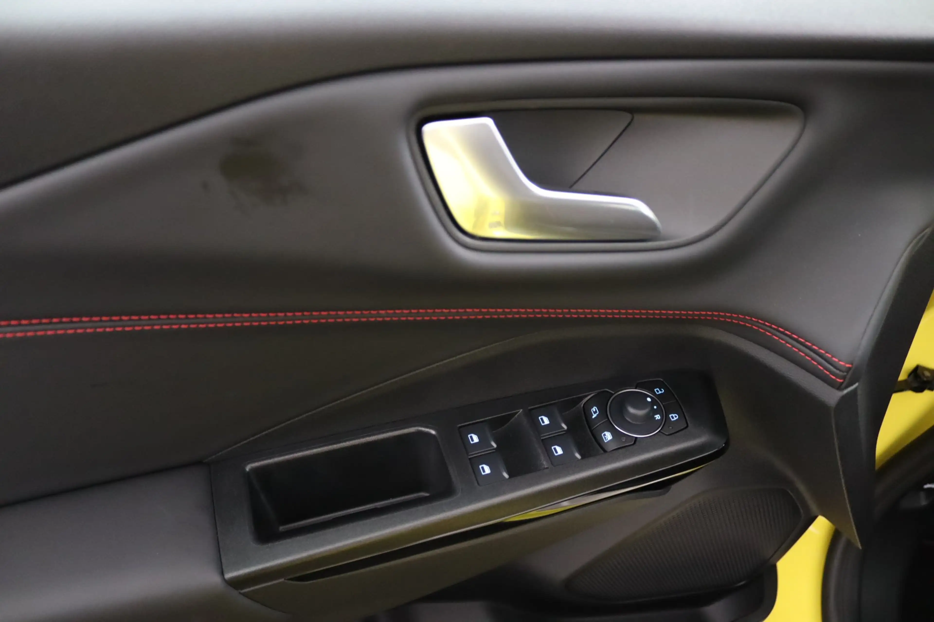 Ford Puma 1.0 EcoBoost Hybrid ST-Line | Maxton | Black Pack — photo 32