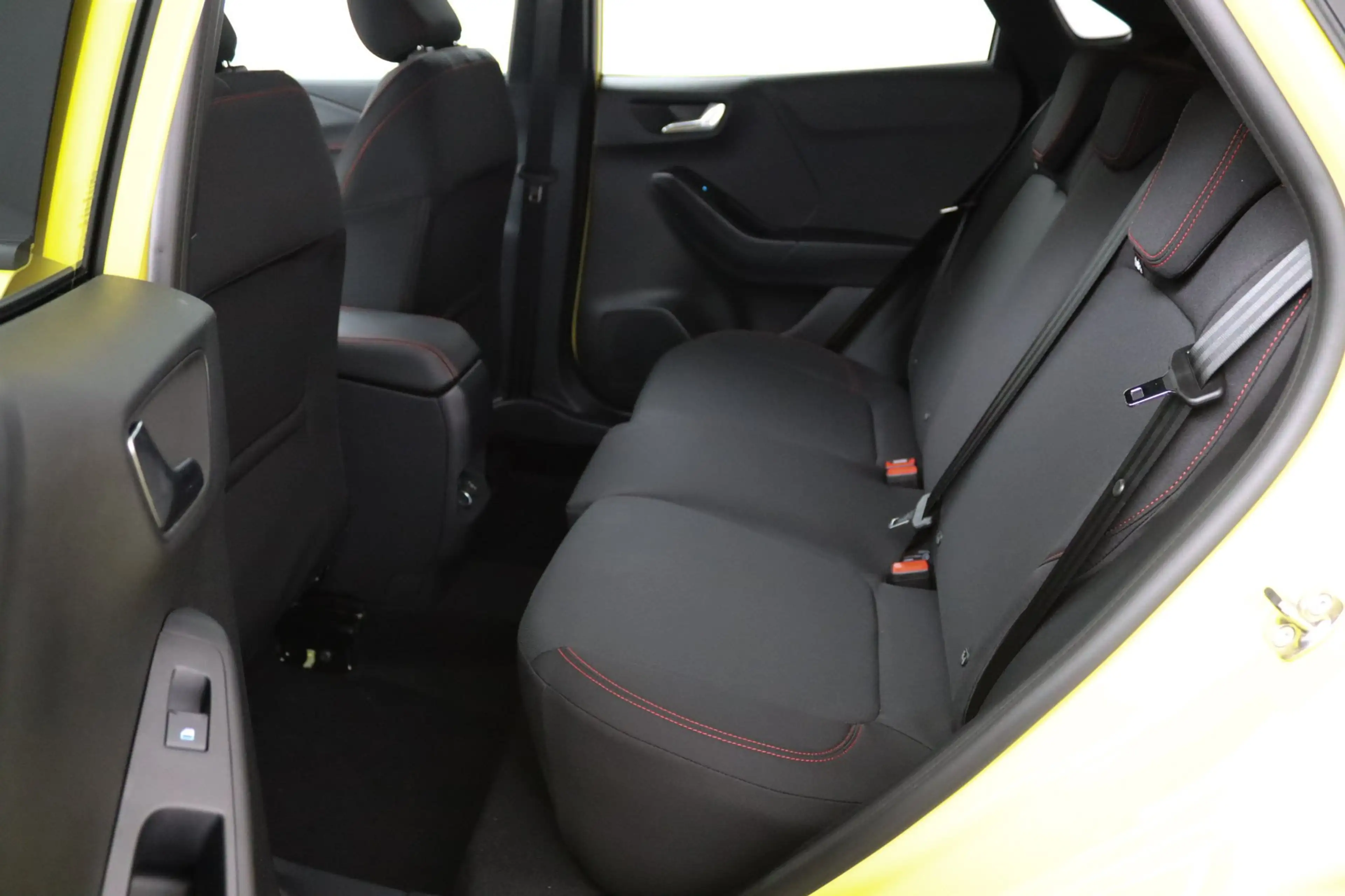 Ford Puma 1.0 EcoBoost Hybrid ST-Line | Maxton | Black Pack — photo 9