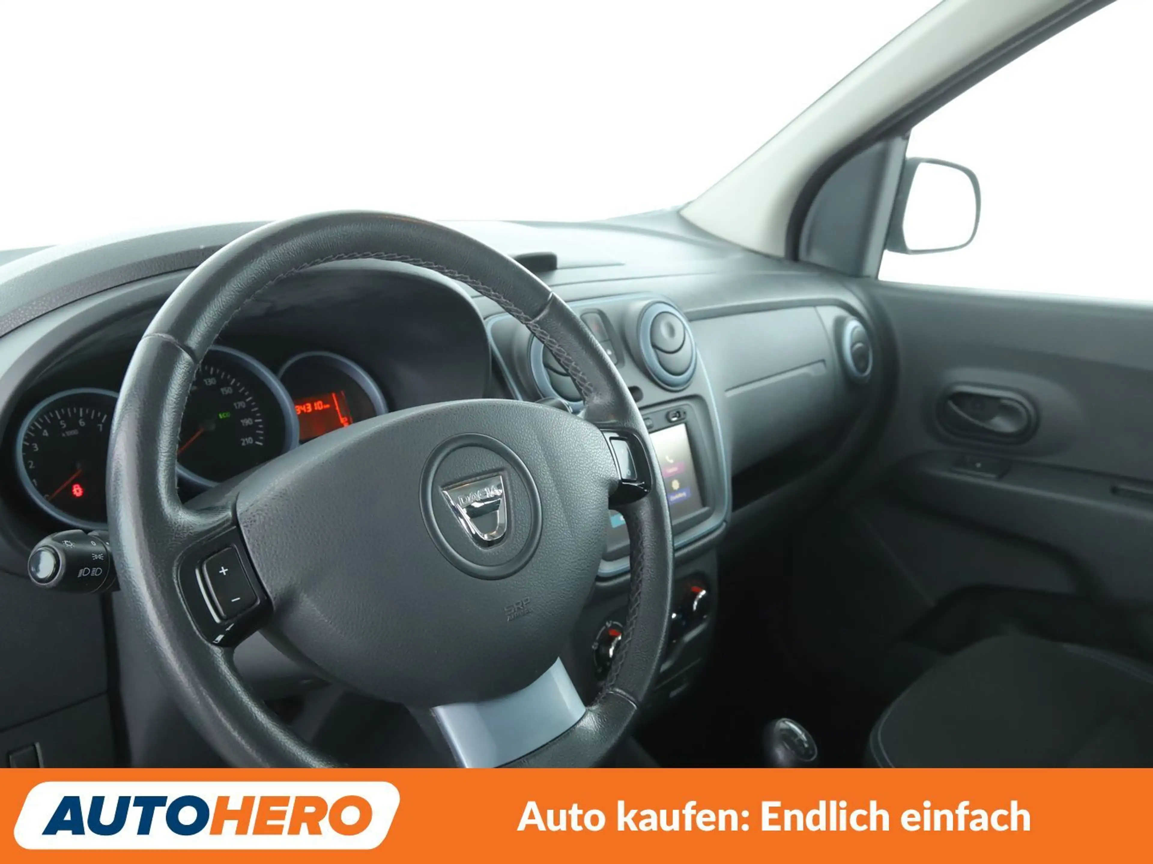 Dacia Lodgy 1.2 TCe Stepway — photo 11