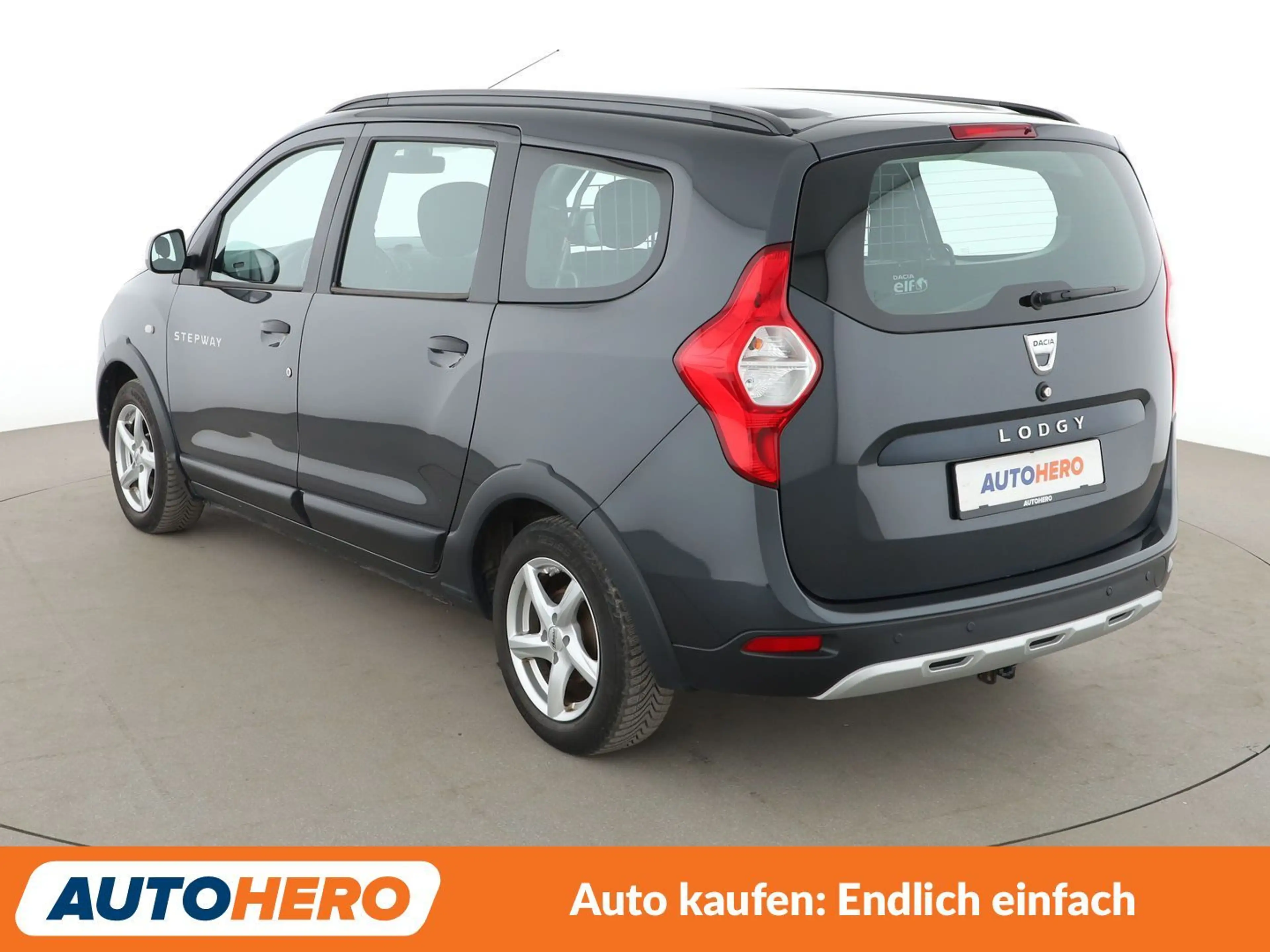 Dacia Lodgy 1.2 TCe Stepway — photo 4