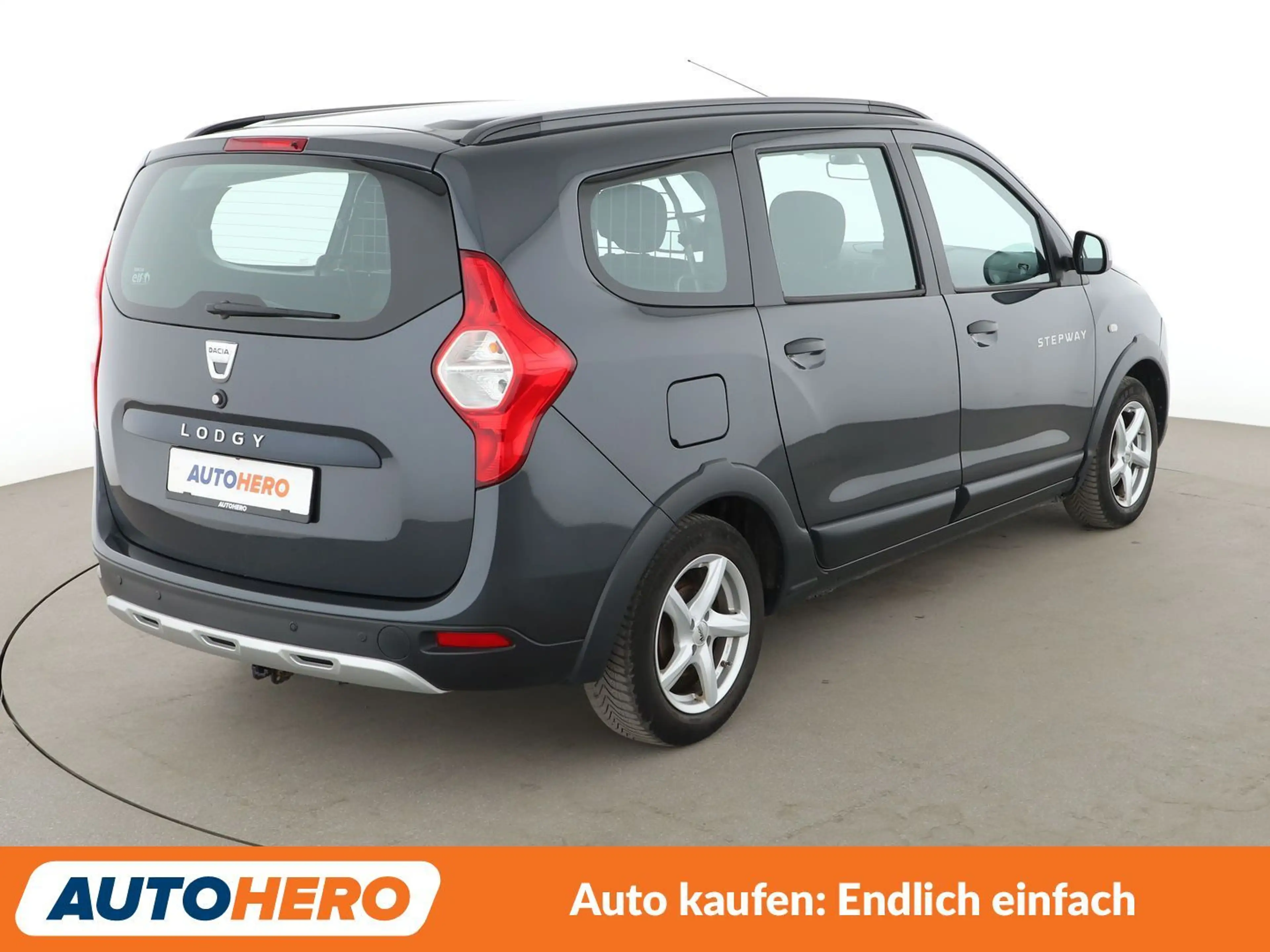 Dacia Lodgy 1.2 TCe Stepway — photo 6