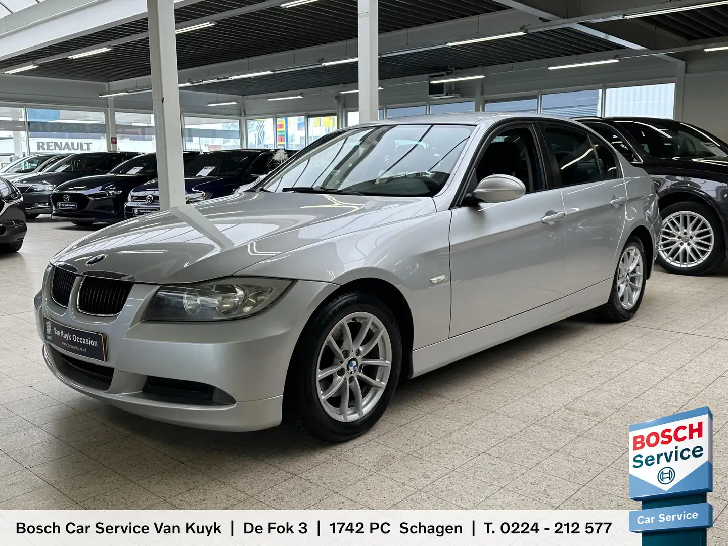 BMW 320 3-serie 320i Business Line NL AUTO / TREKHAAK / CR Grijs - 1