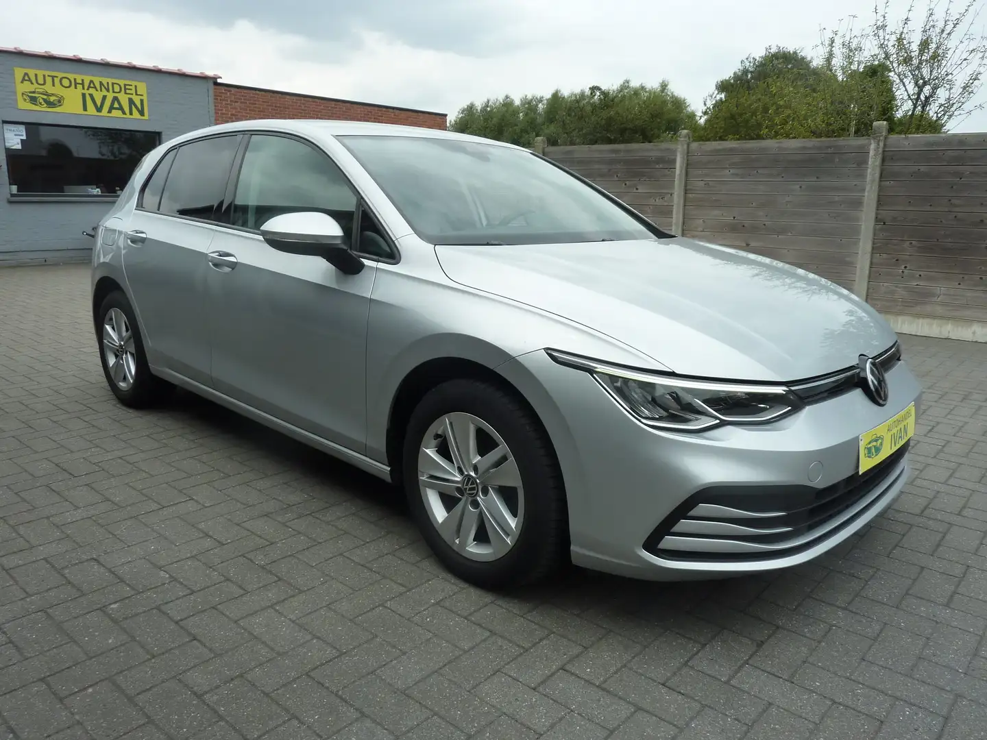 Volkswagen Golf Golf 1.0 TSI Plateado - 1