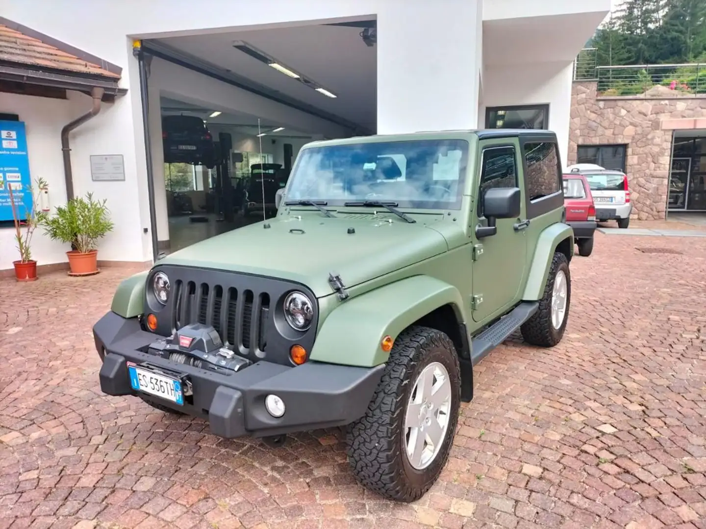 Jeep Wrangler 2.8 CRD DPF Sahara Auto Verde - 2