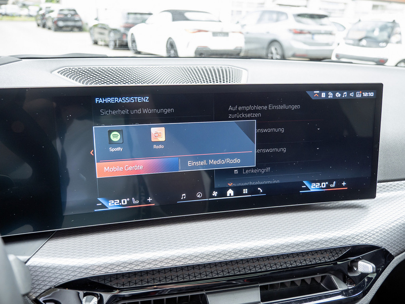 BMW 340 Mi xDrive Touring — photo 13