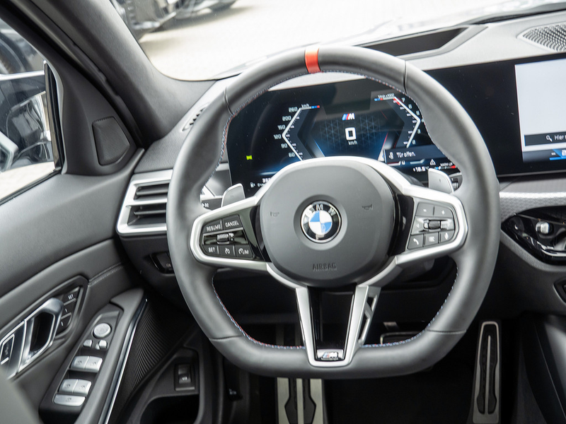 BMW 340 Mi xDrive Touring — photo 10