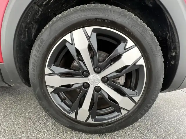 Peugeot 3008 view 7