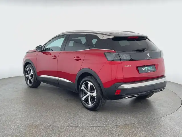 Peugeot 3008 view 4