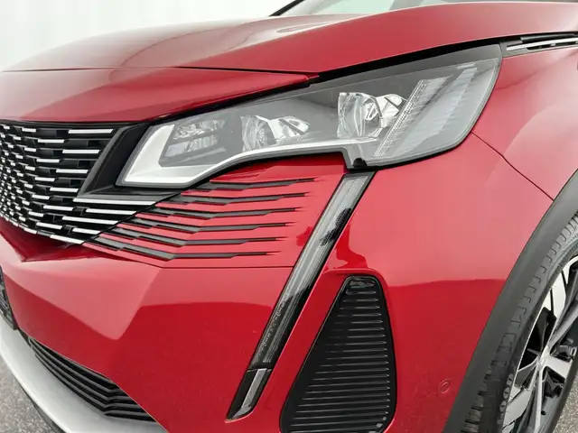 Peugeot 3008 view 6