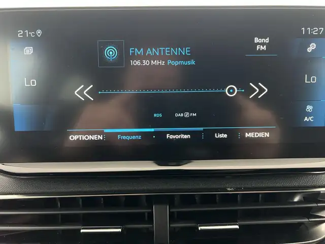 Peugeot 3008 view 12