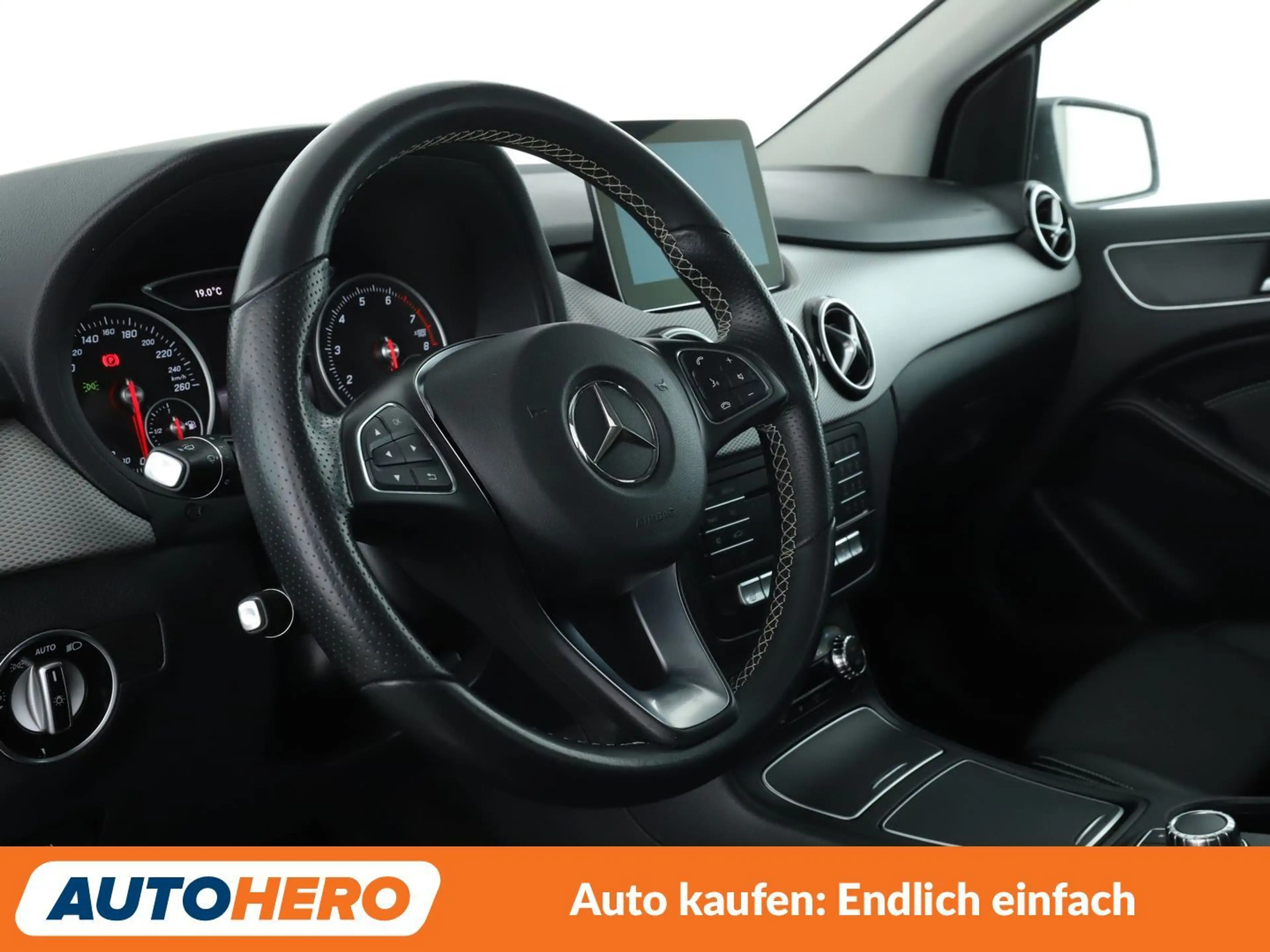 Mercedes-Benz B 200 B 200 Urban Aut*NAVI*TEMPO*PDC*SHZ*KLIMA* — photo 11