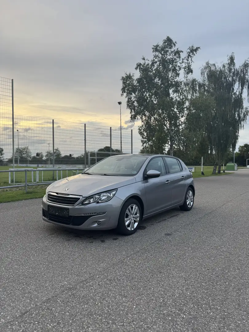 Peugeot 308 Active Grau - 1