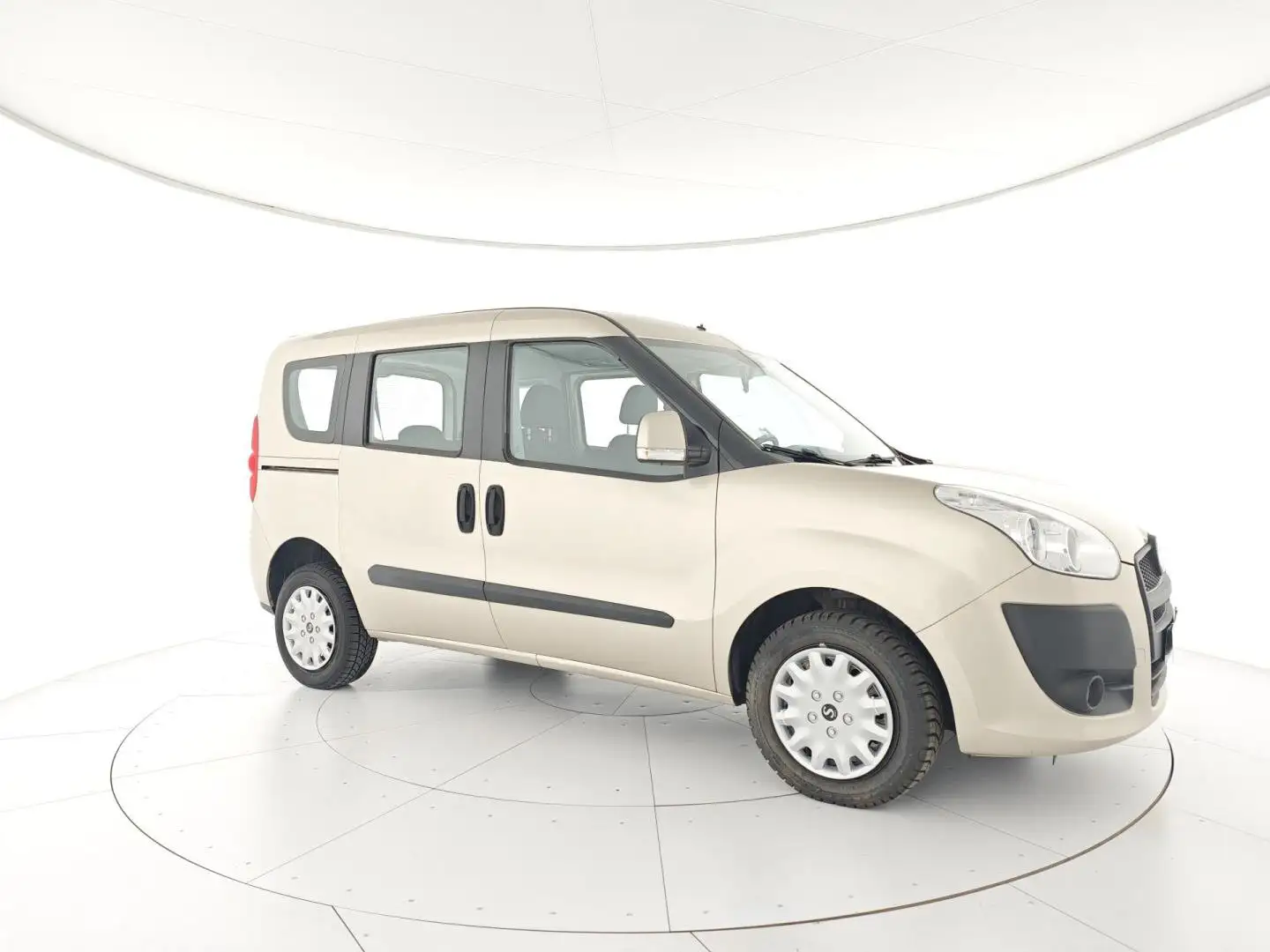Fiat Doblo Doblo 1.6 Mjt 16V Emotion Beige - 1