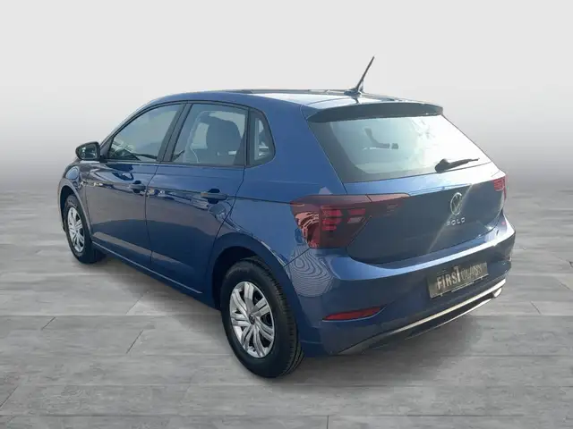 Volkswagen Polo view 4