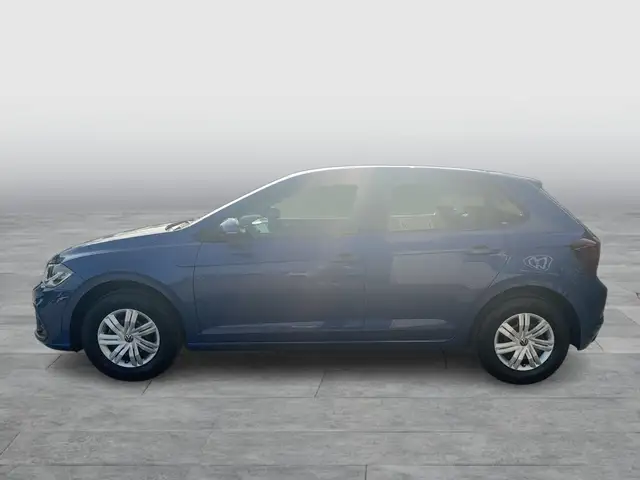 Volkswagen Polo view 3