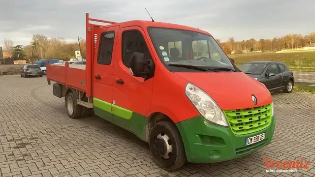 Renault Master III 2.3 Dci 125 DOUBLE CABINE PLATEAU 7 places 1ère MAIN / CLIM / ATTELAGE 9158€ HT