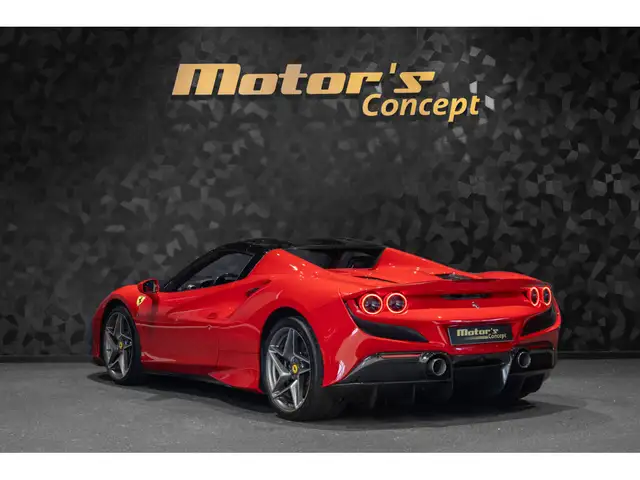 Ferrari F8 Spider view 7
