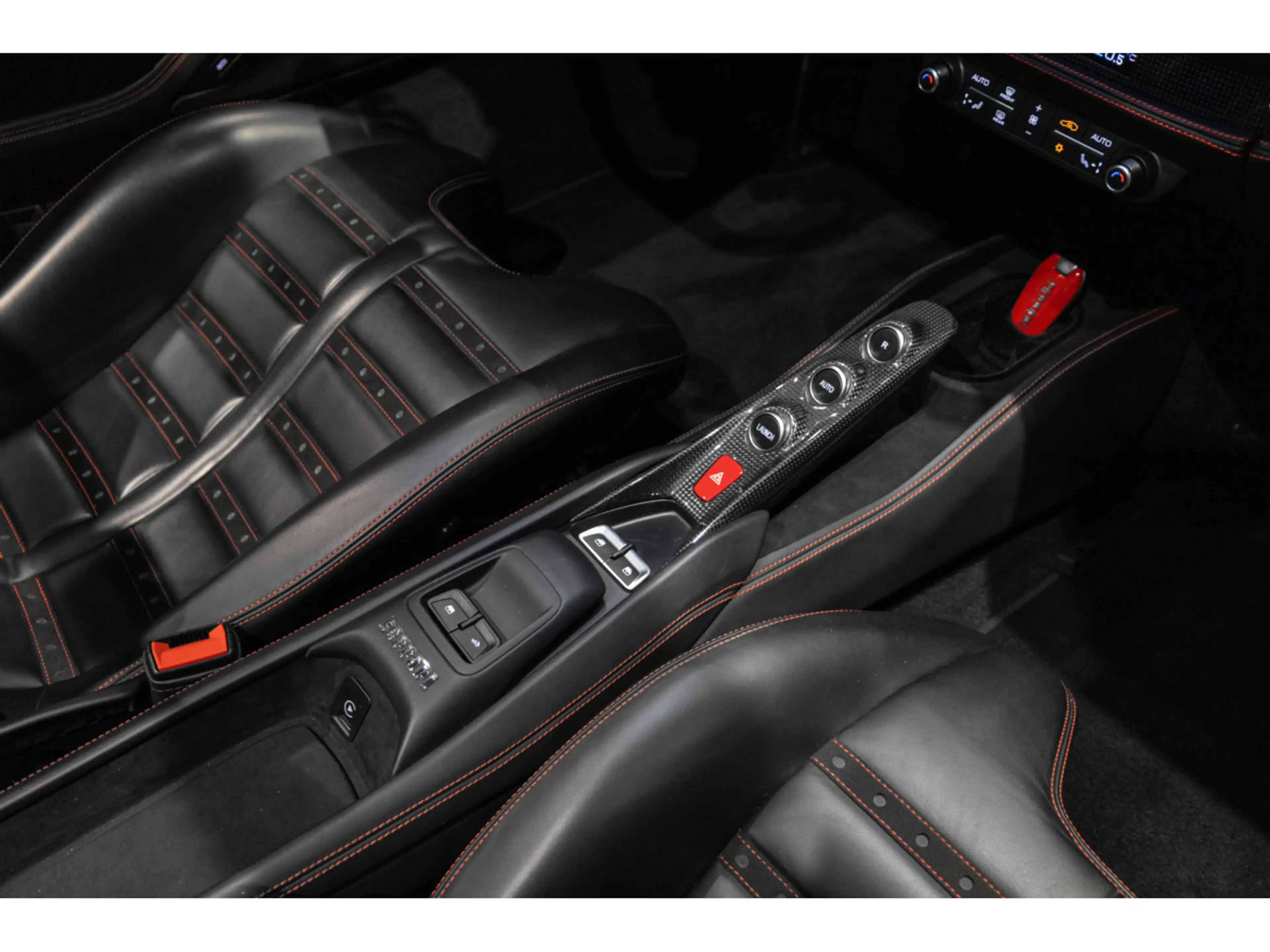 Ferrari F8 Spider V8 BI-TURBO - Rosso Corsa — photo 14