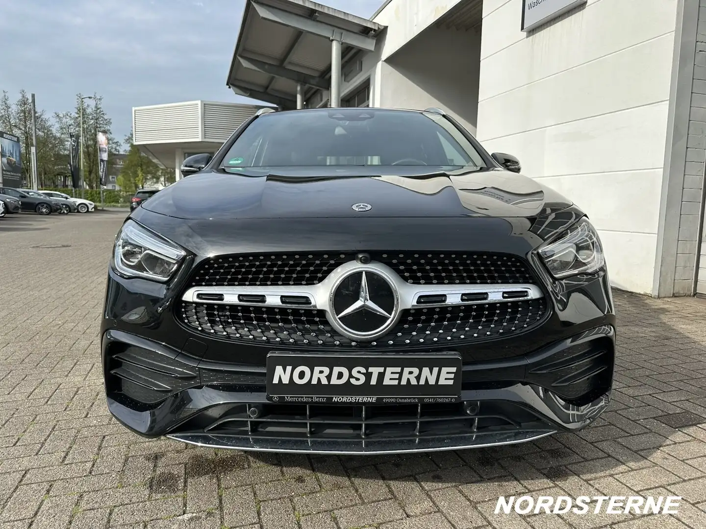 Mercedes-Benz GLA 200 GLA 200 AMG-Line LED Ambiente Kamera Carplay SHZ Schwarz - 2