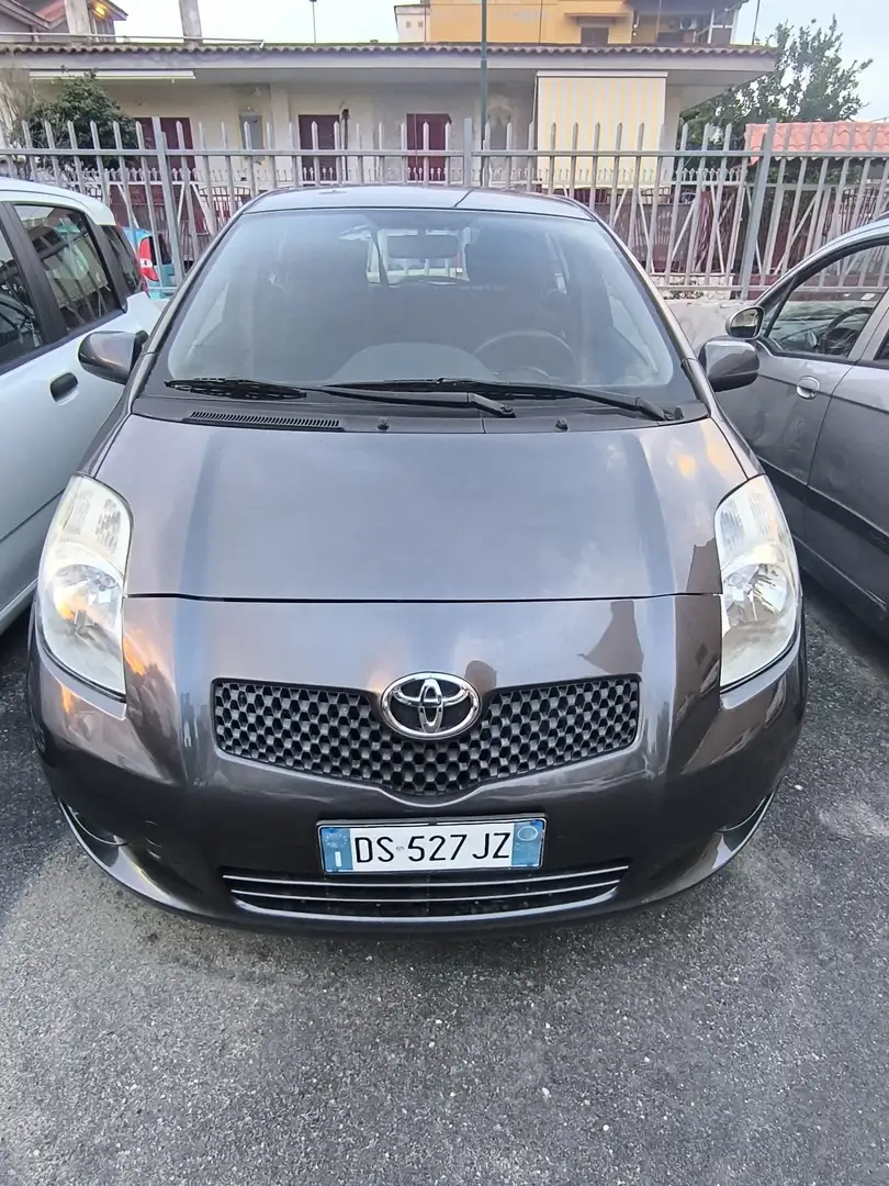 Toyota Yaris 5p 1.4 d-4d Sol - 1