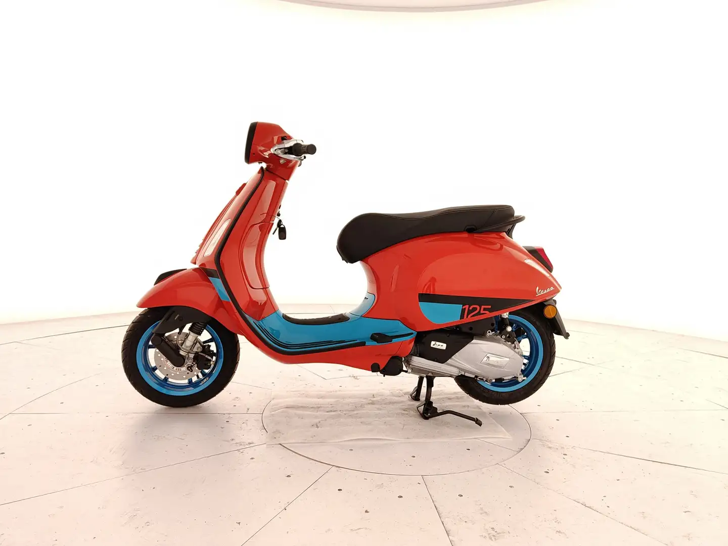 Vespa PRIMAVERA COLOR VIBE 125 ARANCIO Oranje - 2