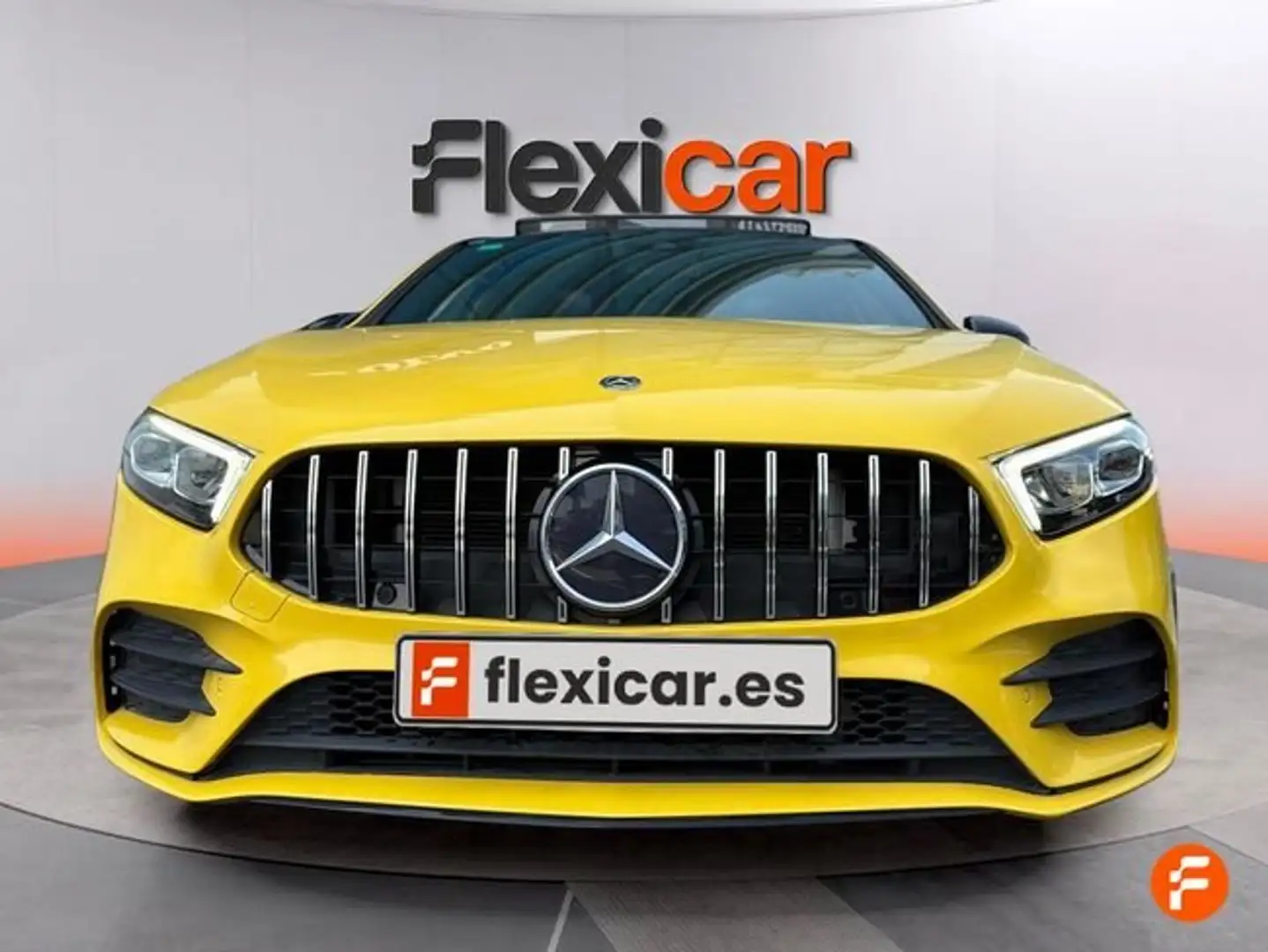 Mercedes-Benz A 180 Amarillo - 2