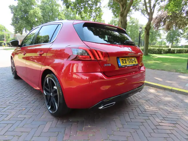 Peugeot 308 view 6