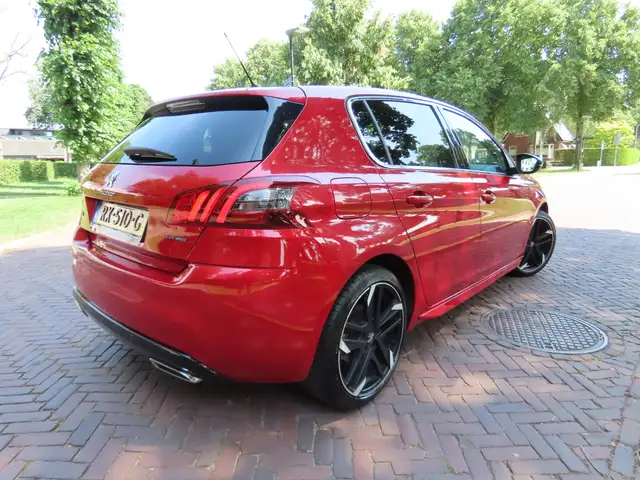 Peugeot 308 view 4