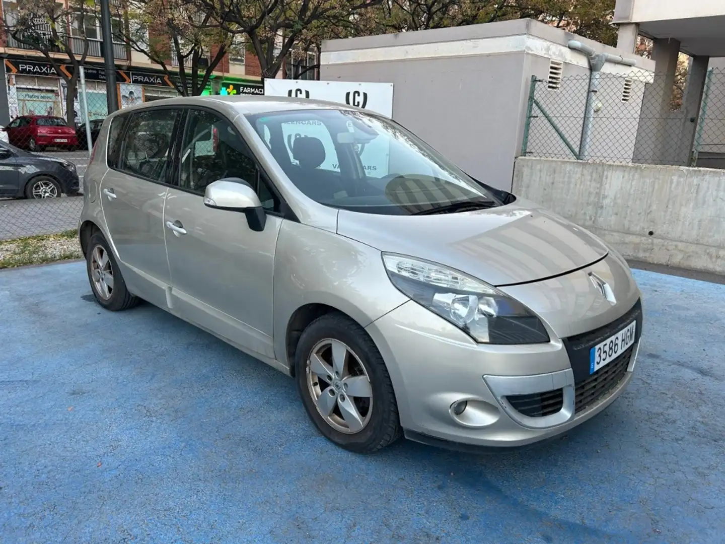 Renault Scenic 1.5dCi Dynamique EDC Beige - 1